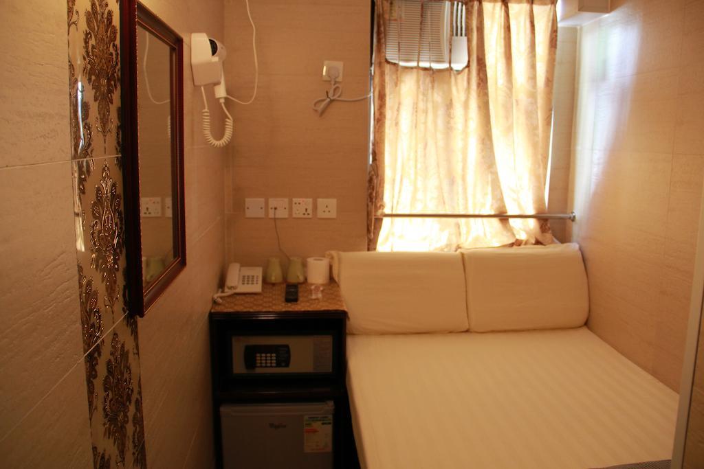 Russian Hostel Hong Kong Exterior photo